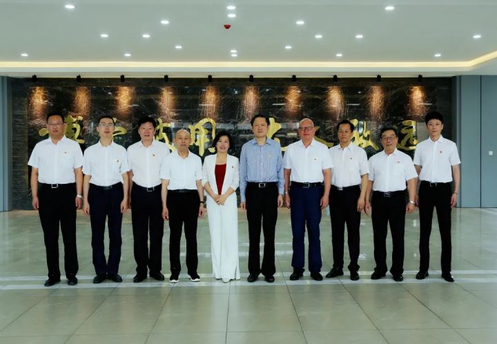 1630637842523825.jpg 640.webp (18).jpg